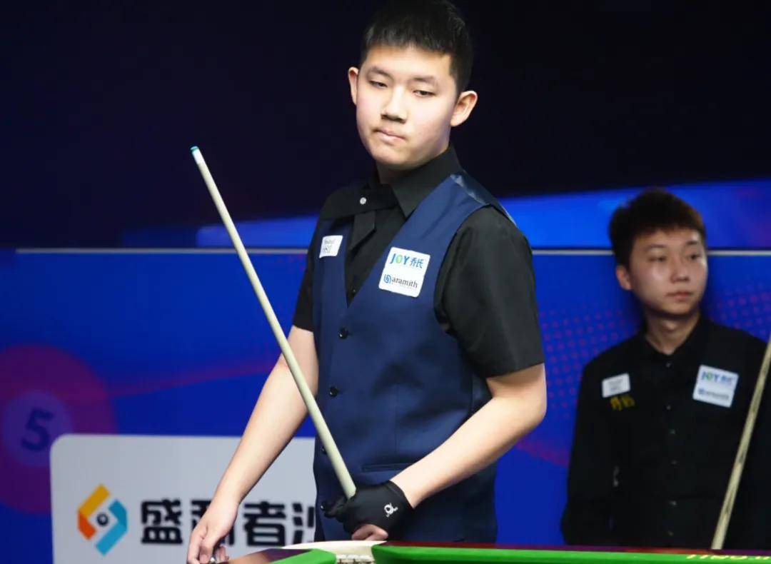 秀权与年轻 秀权与年轻