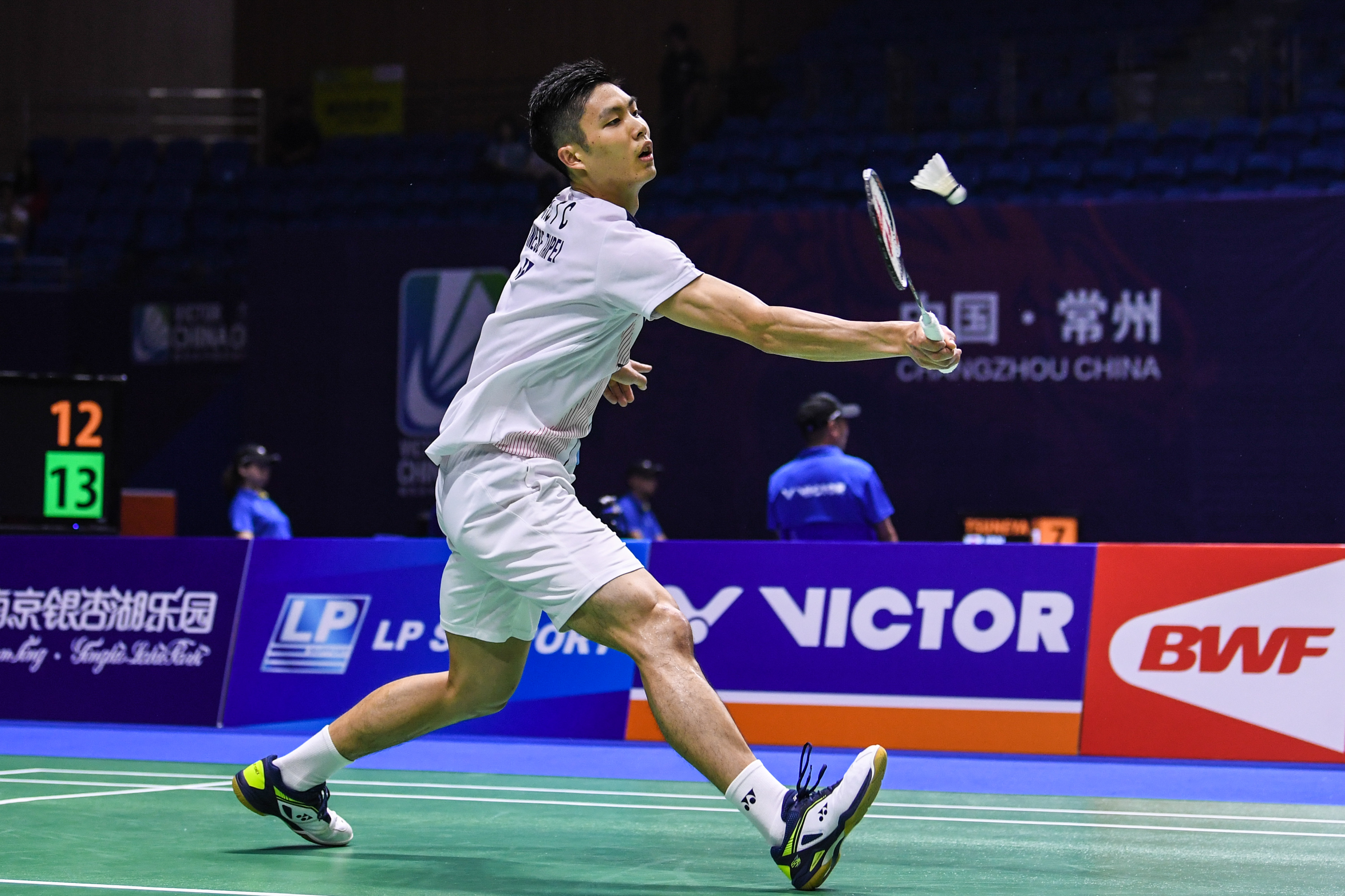 行锦标赛依 行锦标赛依