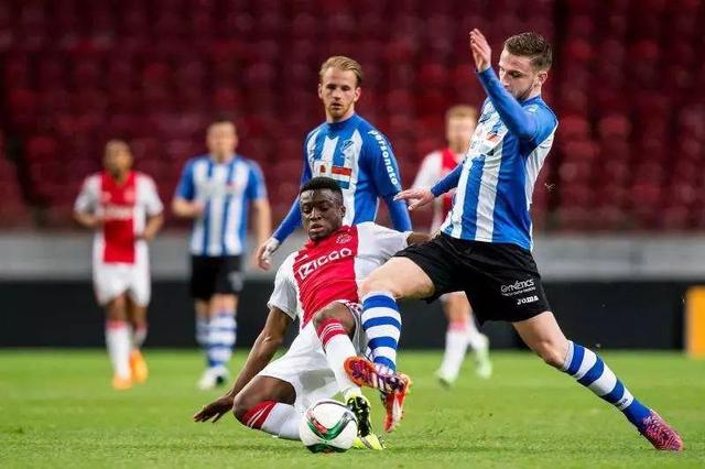 還是三笘薰 還是三笘薰