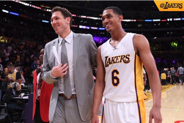 数据好看 数据好看